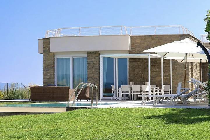 Ferienhaus für 10 Personen, mit Whirlpool und Garten in Castiglione della Pescaia
