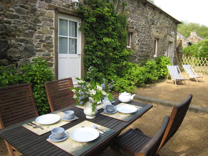 Location de vacances pour 4 personnes, avec jardin à Plouha
