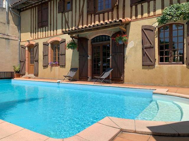 Gîte pour 4 personnes, avec terrasse et piscine à L'Isle-en-Dodon - 3