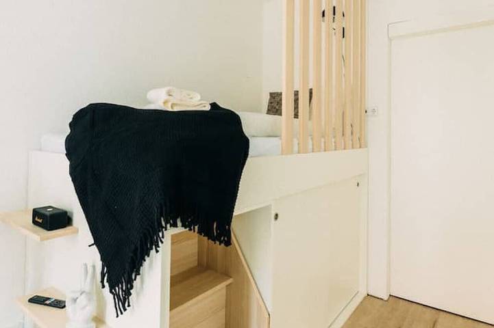 Ganze Wohnung, Stylish city flat | Cozy & modern | Wi-Fi & TV in Düsseldorf-Friedrichstadt, Düsseldorf