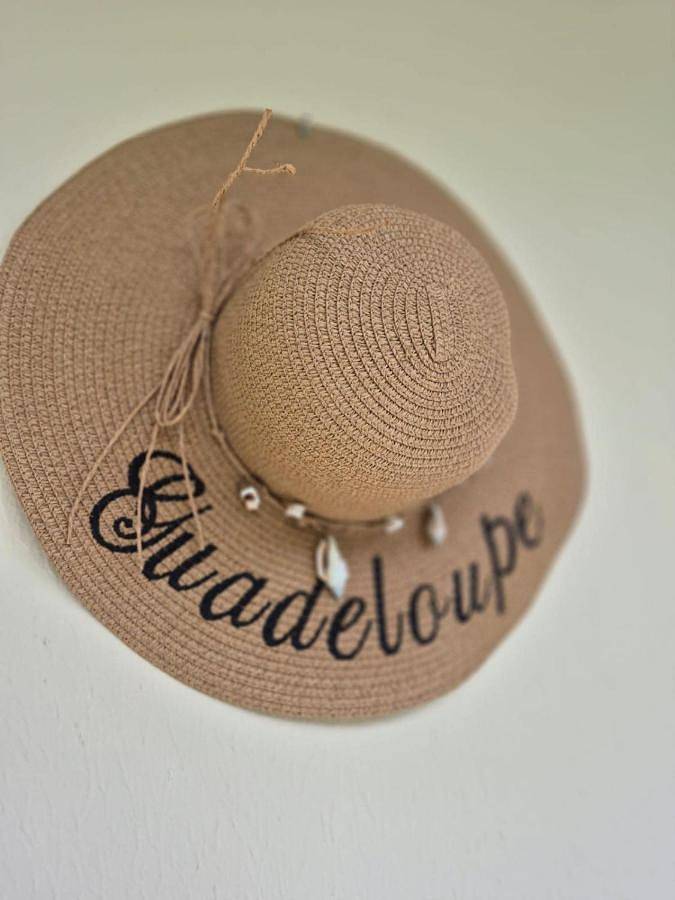 Gîte pour 4 personnes, avec terrasse et jardin dans Plage de Petit-Havre - 3