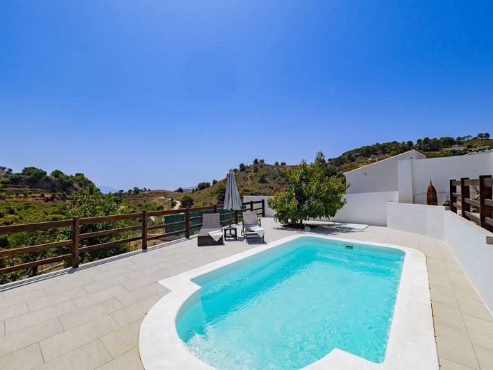 Chalet para 3 personas, con jardín y terraza, Se admiten mascotas en Sierra de las Nieves - 2