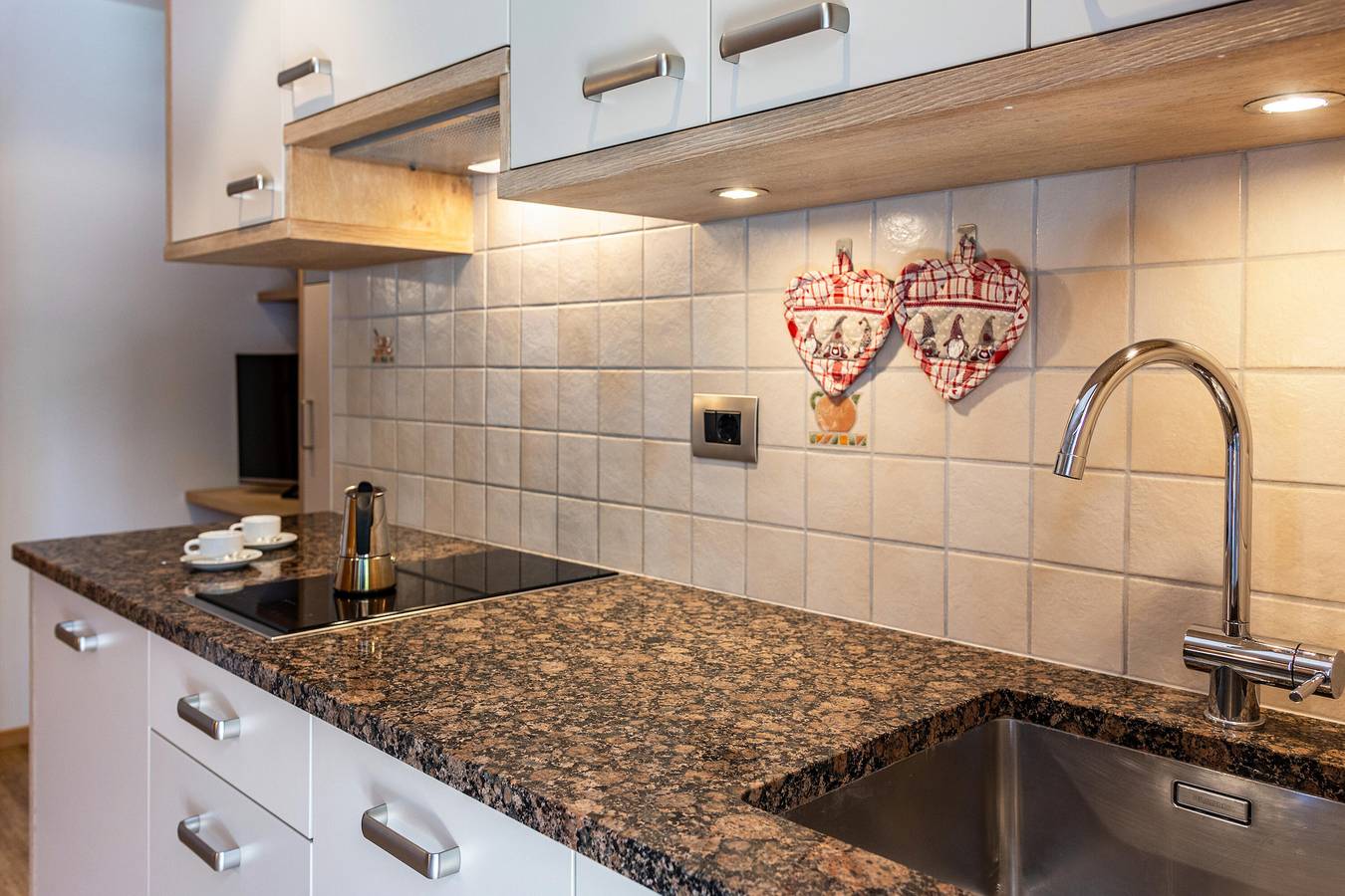 Ganze Wohnung, Ferienwohnung "Stoffelapartments - Marie" mit Bergblick, Gemeinschaftsterrasse und Wlan in Wolkenstein, Dolomiti Superski