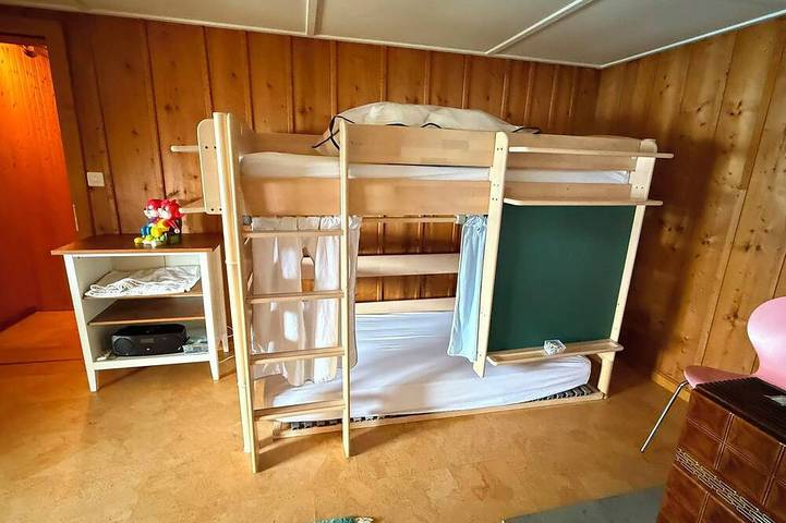 Comfortable vacation home overlooking Lake Thun and the Alpine chain in Sigriswil, Lake Thun