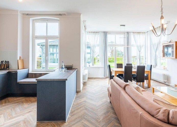 Ganze Wohnung, Große Fewo in 1. Reihe, Terrasse, Parkplatz, Wlan in Drei Kaiserbäder, Heringsdorf