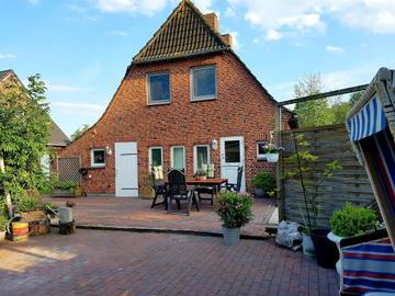 Ferienwohnung für 6 Personen, mit Garten und Terrasse in Poppenbüll