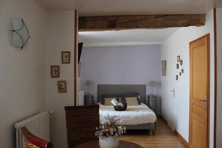 Chambre d’hôte pour 3 personnes, avec jardin et piscine, animaux acceptés dans Yonne - 4