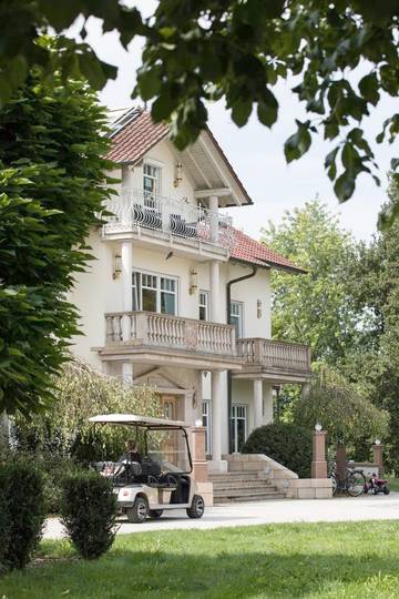 Gîte pour 8 personnes, avec vue ainsi que piscine et jardin, animaux acceptés dans Willstatt
