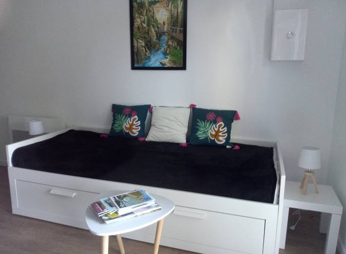 Appartement de vacances pour 4 personnes, avec terrasse ainsi que vue sur le lac et jardin en Savoie - 3