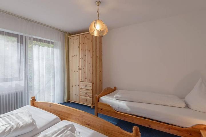 Ganze Wohnung, Herrliche Wohnung für 7 Gäste mit  W-Lan, Tv, Terrasse und Haustiere erlaubt in Immerath, Vulkaneifel