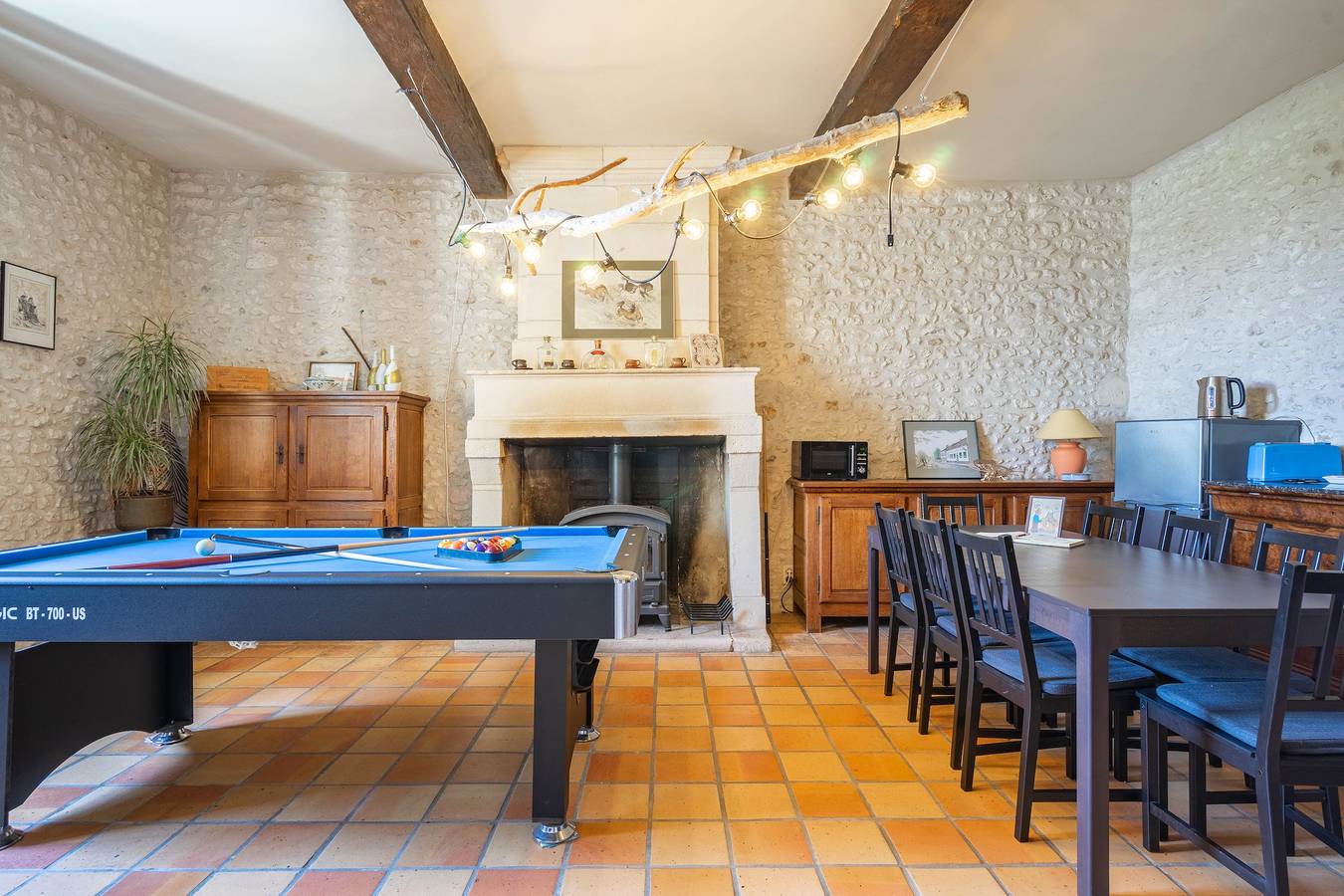 Chambre d’hôtes « Chambre Geluck » avec piscine partagée, terrasse commune et Wi-Fi in Chenac-Saint-Seurin-d'Uzet, Région de Saintes