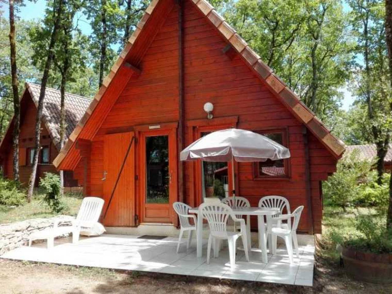 Chalet 3 étoiles - Piscine - efchce in Saint-Cirq-Lapopie, Causses du Quercy Regional Nature Park