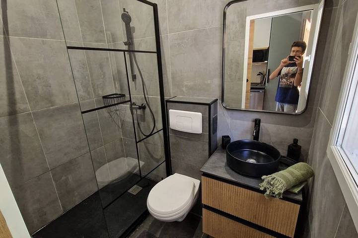 Gîte pour 2 personnes, avec terrasse à Pietracorbara