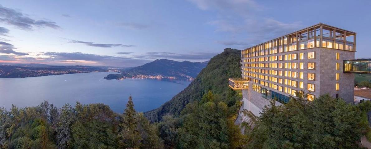 Bungalow para 3 personas, con sauna y jacuzzi además de jardín y piscina, Familias con niños en Suiza