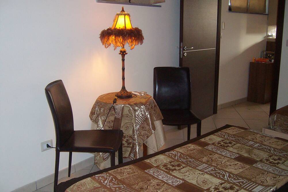 Single Villa(Villa \"Sole\" Between Etna And Taormina The Sea To 2 Km in Acireale, Catania Province