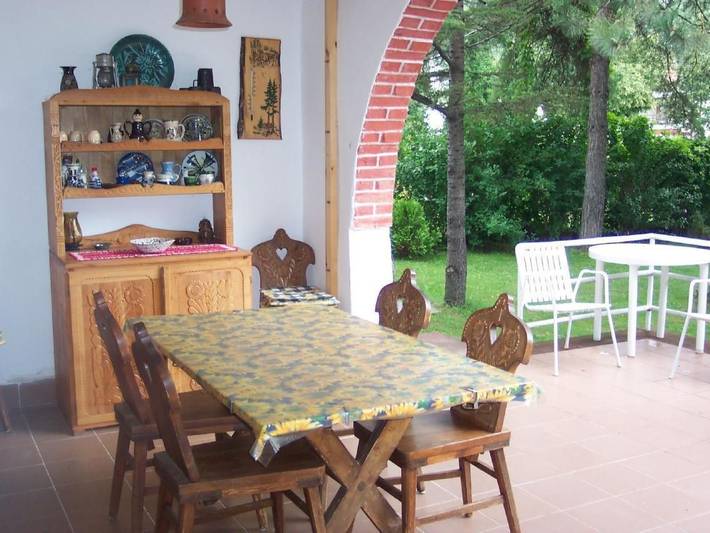 Gîte pour 4 personnes, avec terrasse dans Koroshegy