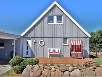 Ferienhaus für 4 Personen, mit Garten in Neukirchen