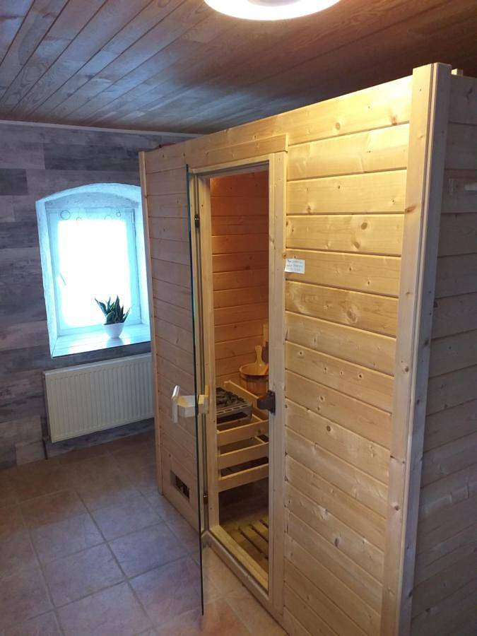 Location de vacances pour 11 personnes, avec vue ainsi que jardin et sauna à Saint-Jeures - 2