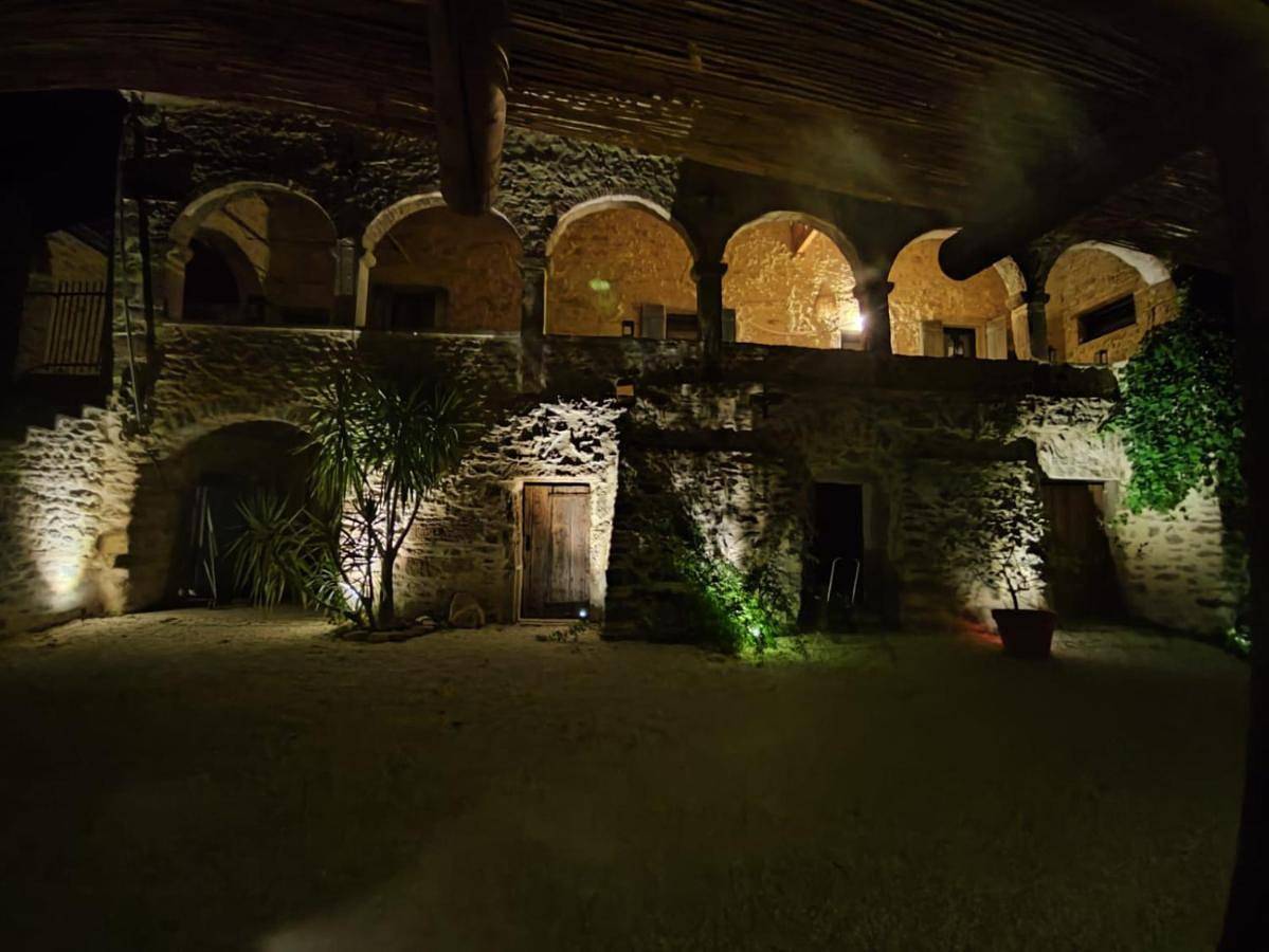 Bastide de la madeleine in Pougnadoresse, Région de Nîmes
