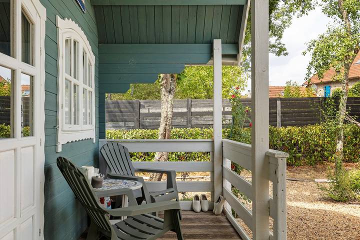 Chalet „Sans Souci“ mit privater Terrasse, Wlan und Klimaanlage in Ahun, Guéret und Umgebung