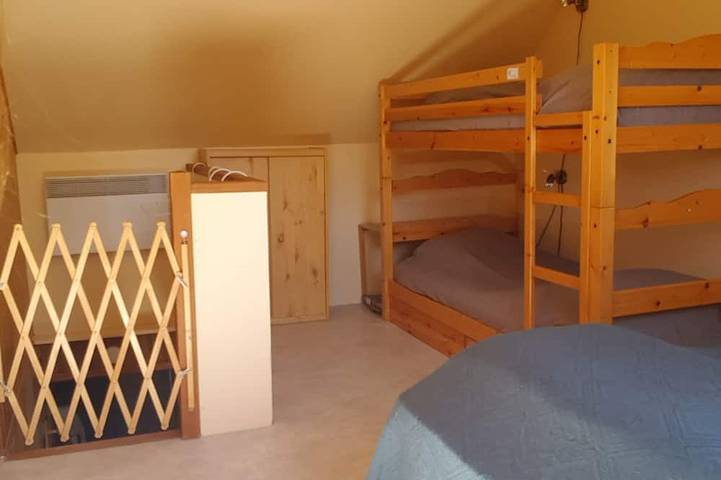 Gîte pour 4 personnes, avec jardin et terrasse à Picherande - 2