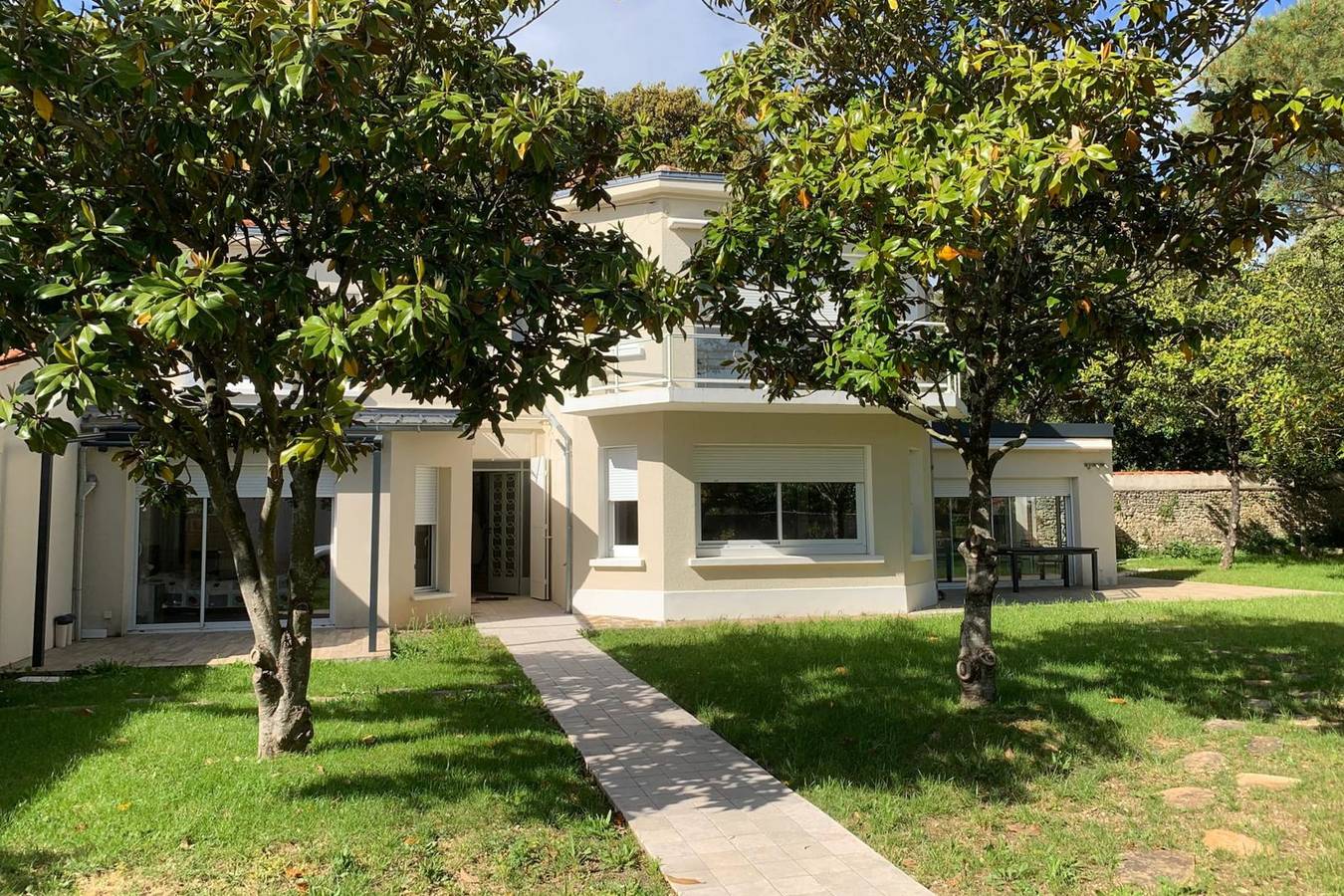 Appartement entier, Maison de caractère de 6 pièces à La Rochelle in La Rochelle, Région de La Rochelle