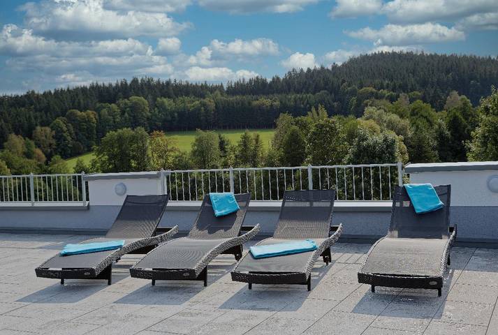 Hotel, mit Terrasse und Garten sowie Pool und Sauna in Achslach - 3
