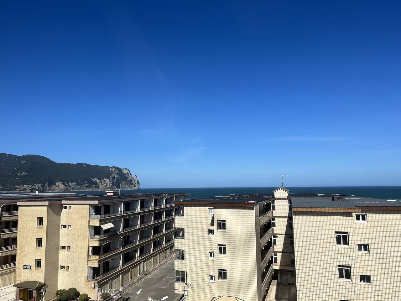 Ganze Ferienwohnung, Ferienwohnung für 4 Personen mit Garten in Laredo, Kantabrische Küste