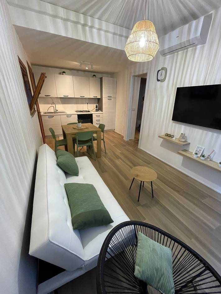 Entire apartment, Apartment 'Salsedine's House' with Private Garden, Wi-Fi and Air Conditioning in Arboriamar, Sorso