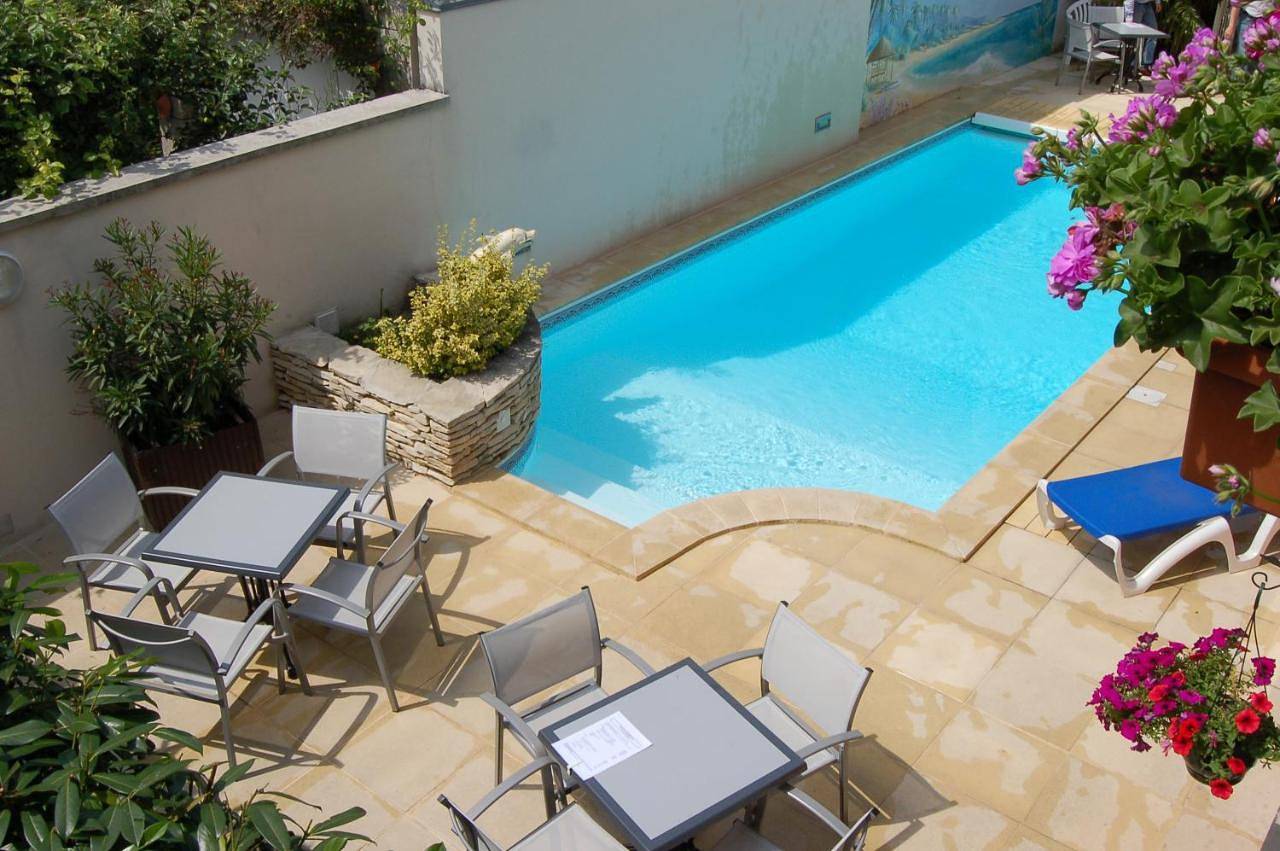 Logis Hôtel Au Tambour in Reims, Marne