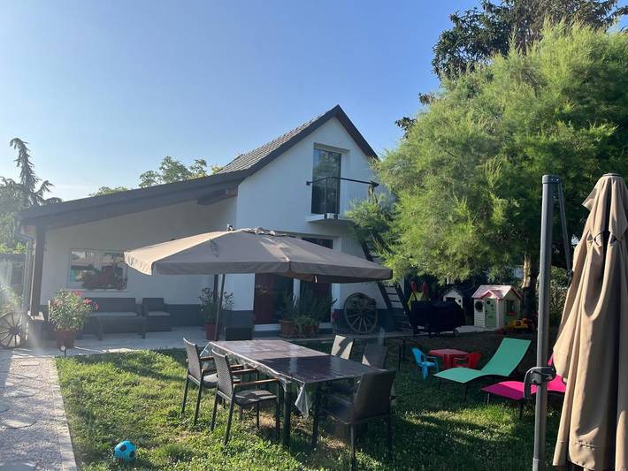 Location de vacances pour 4 personnes, avec piscine et jardin à Sainte-Croix-en-Plaine - 3