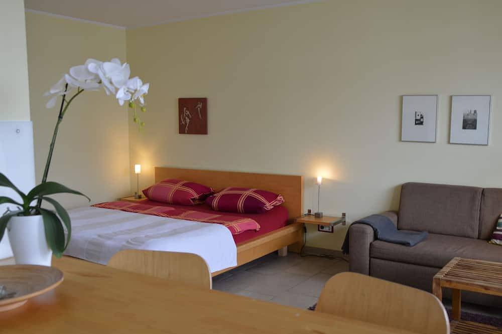 Entire apartment, Vacation apartment in the heart of Berlin ( City West ) in Berlin Innenstadt, Berlin