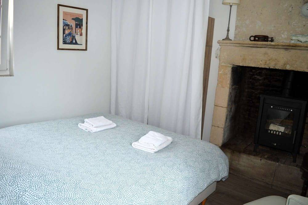 Petite Vague - Maison Atypique Avec Terrasse in Saint-Aubin-sur-Mer (Calvados), Caen region