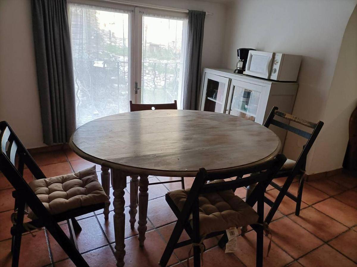 Appartement entier, Dans la vallée de l'Asse in Mézel, Alpes-de-Haute-Provence
