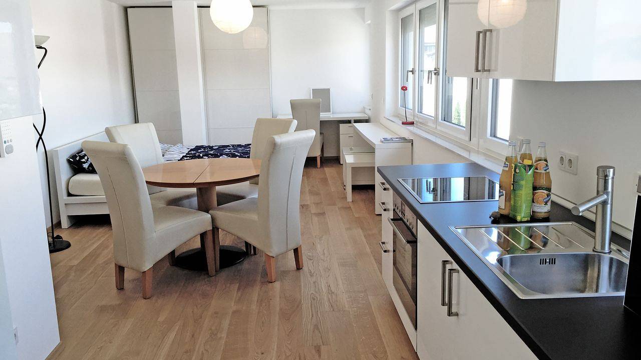 Ganze Ferienwohnung, Ferienwohnung für 2 Personen (33 m²) in Friedrichshafen in Friedrichshafen, Region Bodensee-Oberschwaben