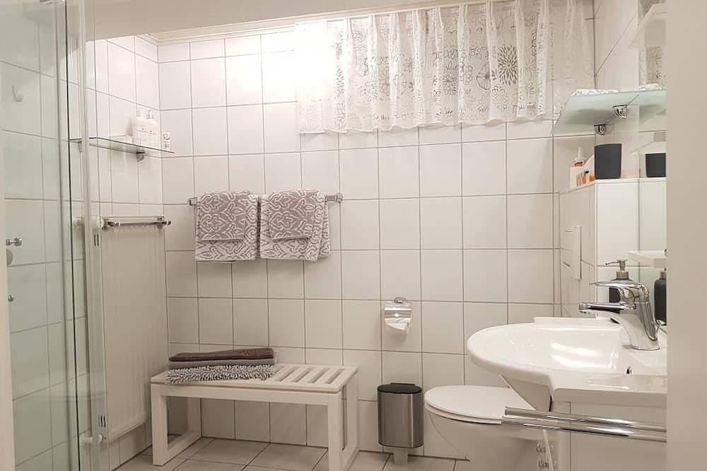 Ganze Wohnung, Modernes Apartment (28 qm) mit Terrasse in Bürgstadt, Fränkisches Weinland