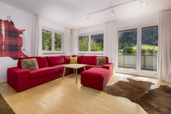 Ganze Ferienwohnung, FeWo 4 Schlafzimmer, grosser Wohn-/Essbereich in Dalaas, Verwall