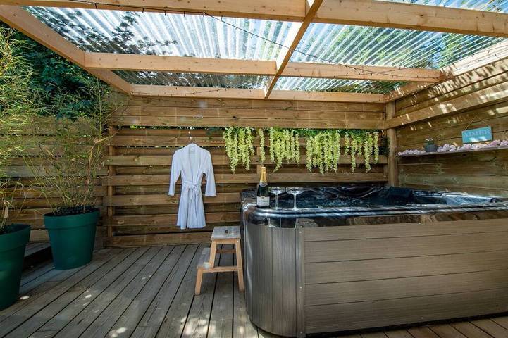 Chalet pour 2 personnes, avec jardin et jacuzzi