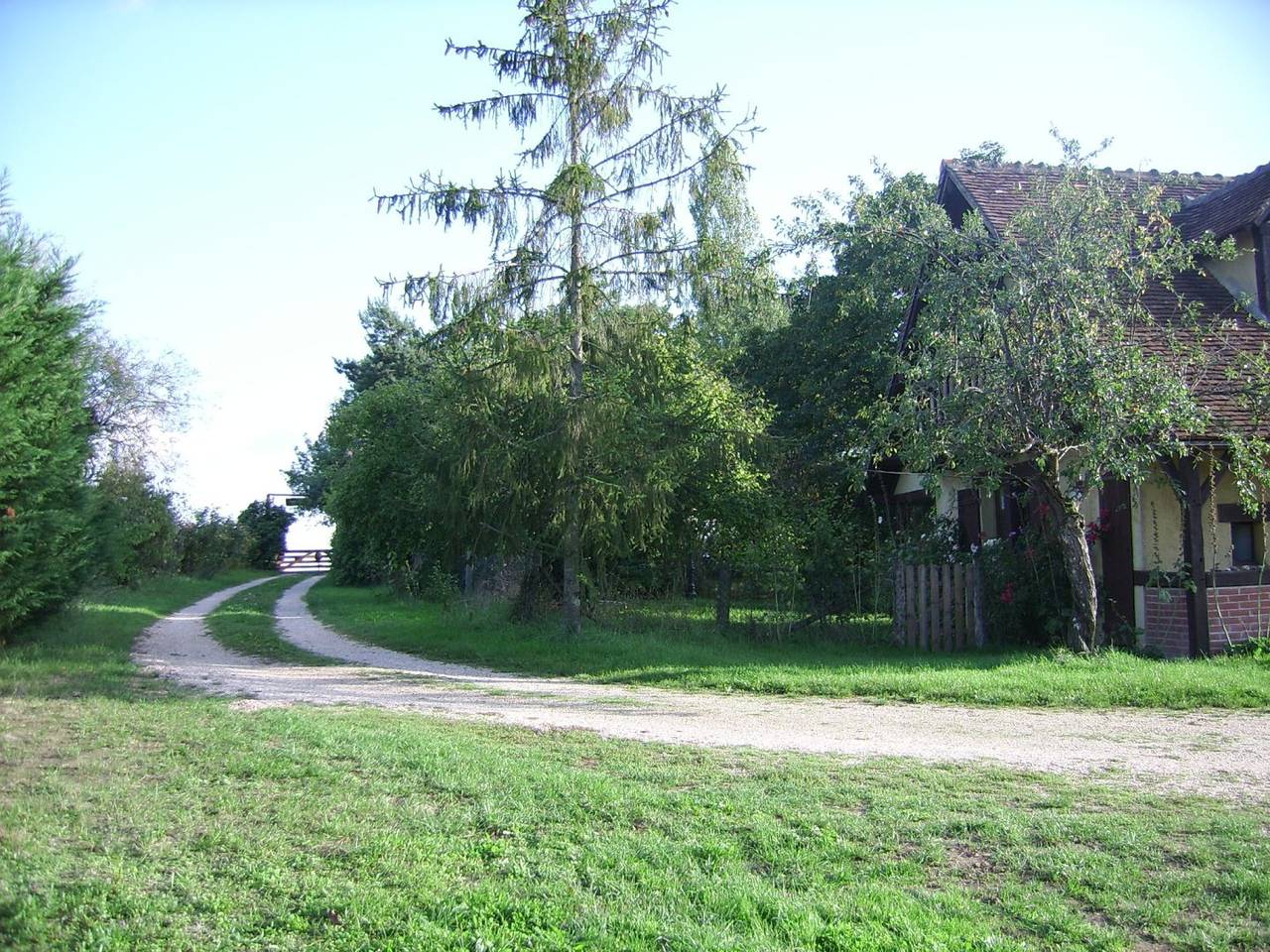 À proximité du Zoo de Beauval, au centre des Châteaux in Thésée, Région de Romorantin-Lanthenay