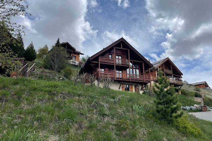 Chalet pour 14 personnes, avec balcon et jardin