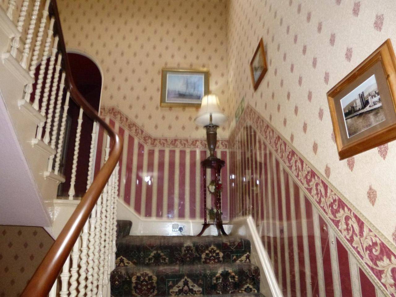 Family Room with Private Bathroom in Inverness, Highlands