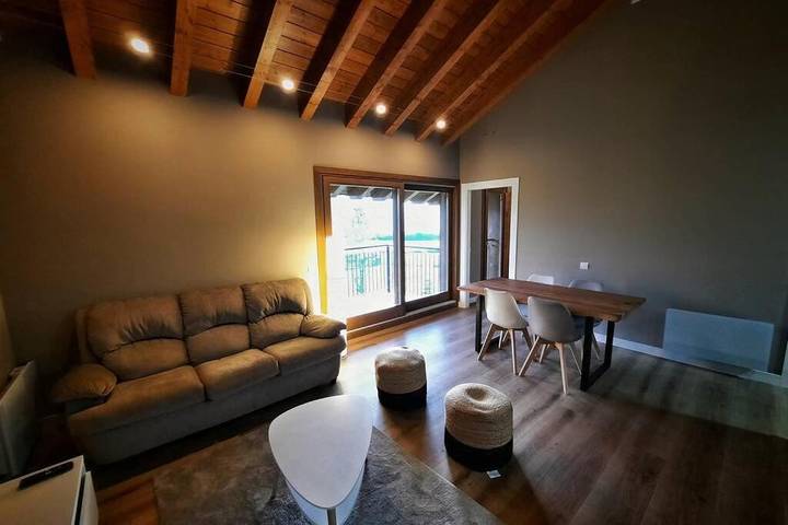 Gîte pour 6 personnes, avec terrasse et vue à Sainte-Léocadie - 4