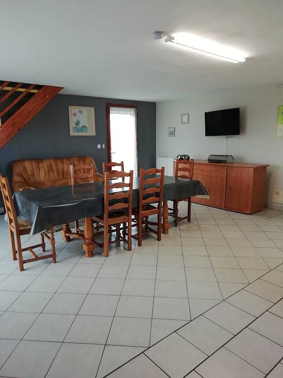 Gîte pour 5 personnes, avec jardin à Courtils - 3