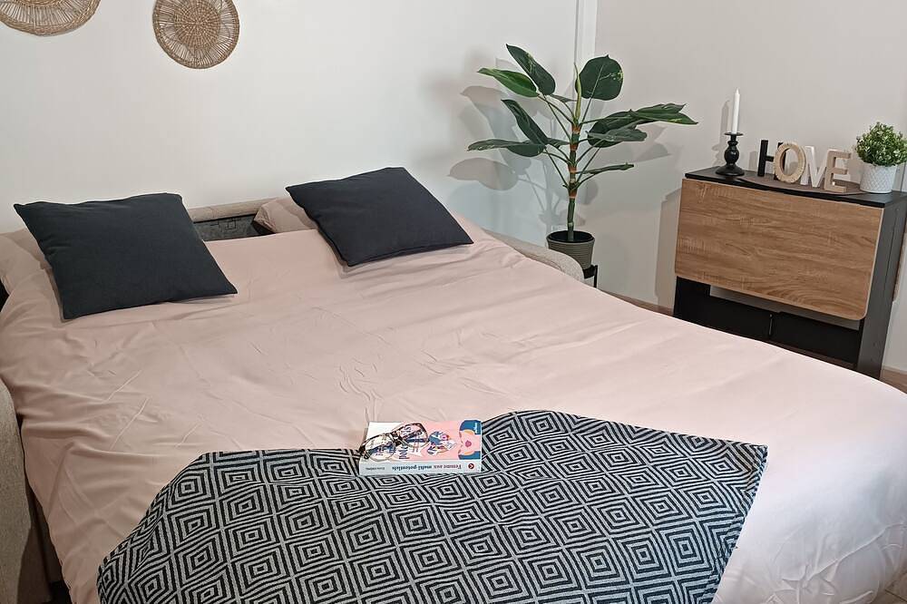 Appartement entier, Studio totalement meublé \"L'ethnique\" in Homécourt, Meurthe-et-Moselle