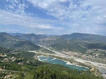 Gîte pour 6 personnes, avec vue sur le lac ainsi que terrasse et vue, animaux acceptés à Le Broc