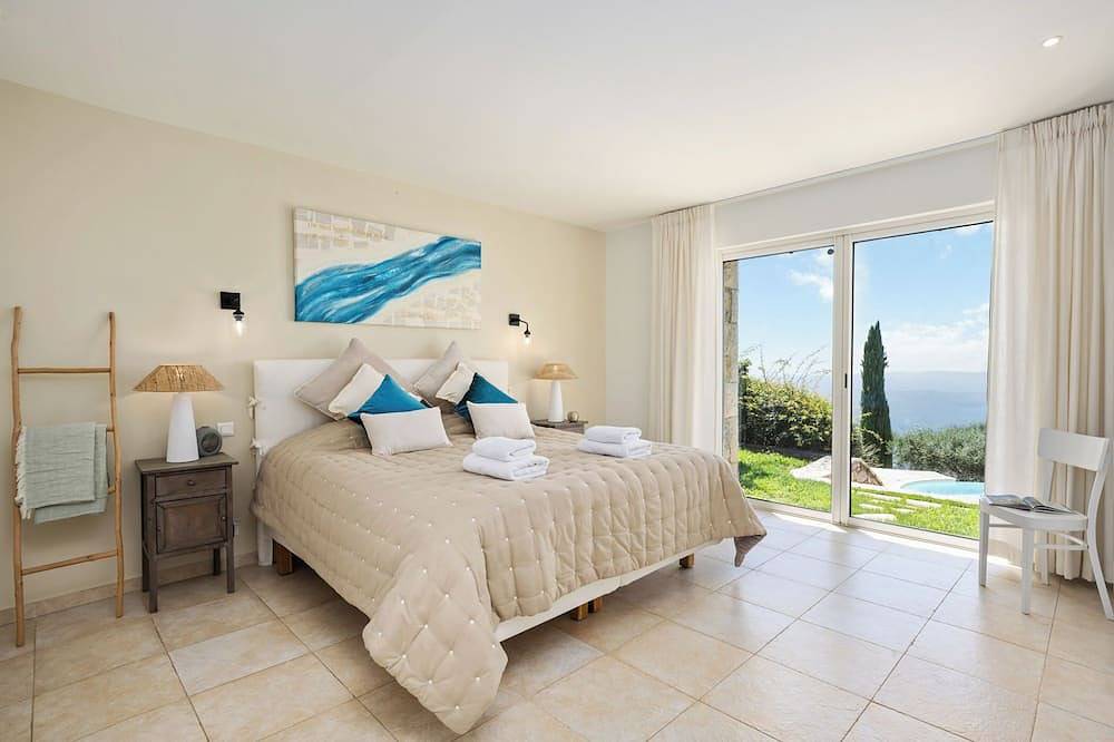 Villa La Genestière - family oasis and golfer's dream with infinity pool in Seillans, Region de Draguignan