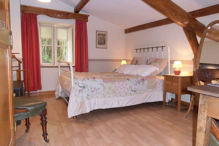 Chambre d’hôte pour 2 personnes, avec jardin en Haute-Loire