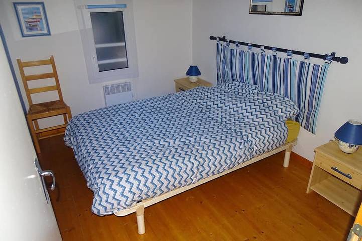 Location de vacances pour 6 personnes, avec jardin et terrasse, animaux acceptés dans Plage des Sables-Vignier - 4