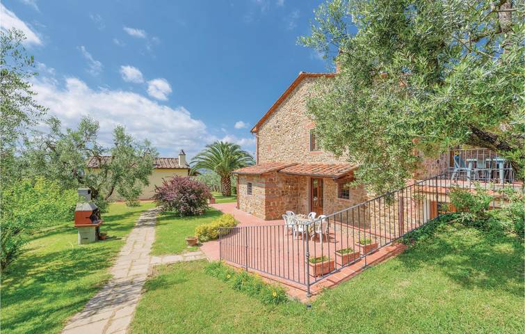 Agriturismo per 4 persone a Montale