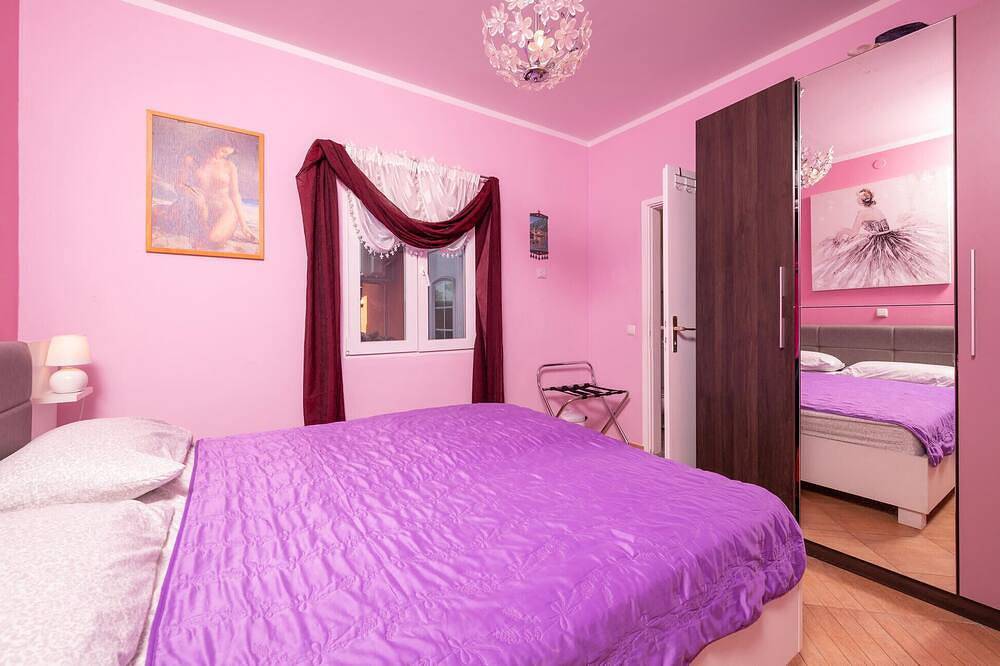 Ganze Wohnung, Cozy apartment in Pula with Wifi in Sisan, Südküste Istrien
